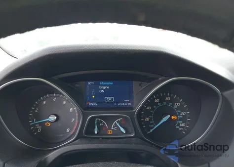 2014 Ford Focus Se z USA, uszkodzony, nr VIN 1FADP3K24EL443910